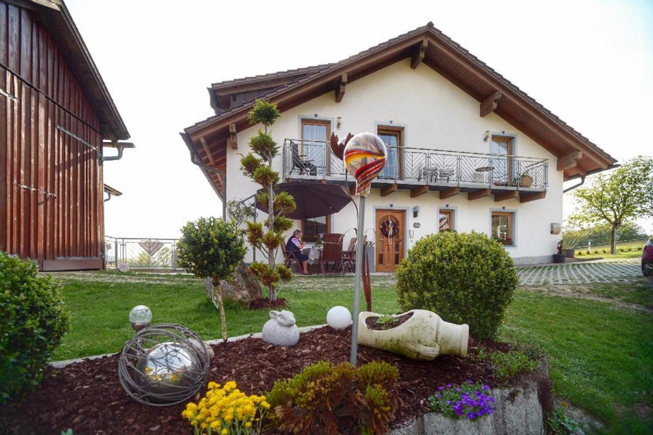 Ferienwohnung Mirtei Hohenau 外观 照片