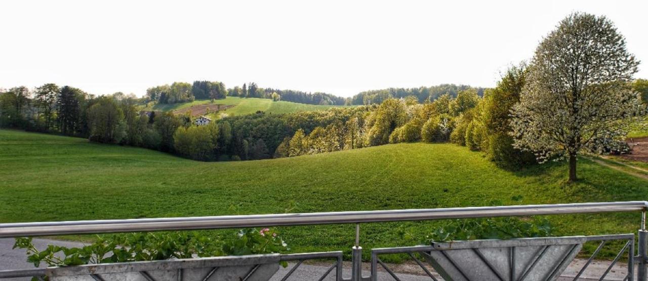 Ferienwohnung Mirtei Hohenau 外观 照片