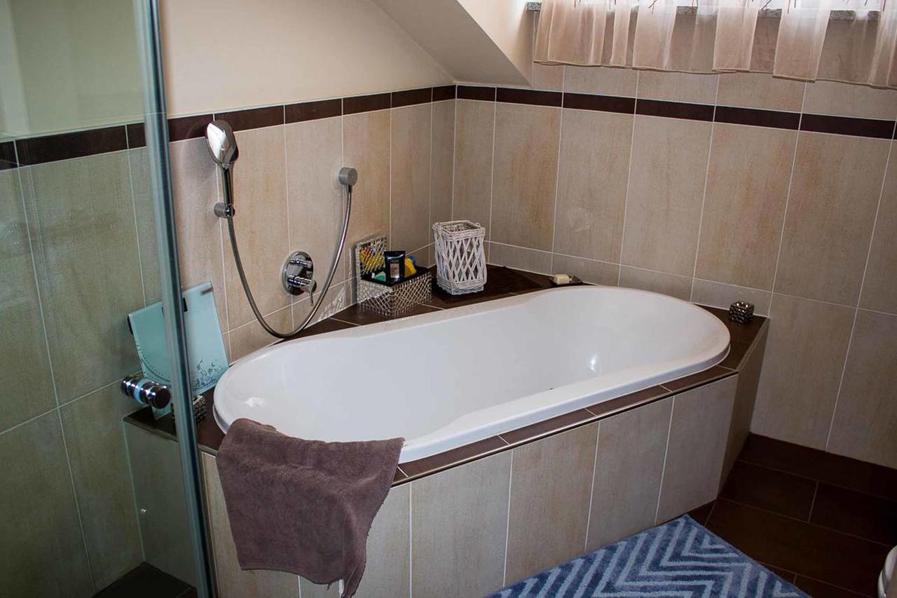 Ferienwohnung Mirtei Hohenau 外观 照片